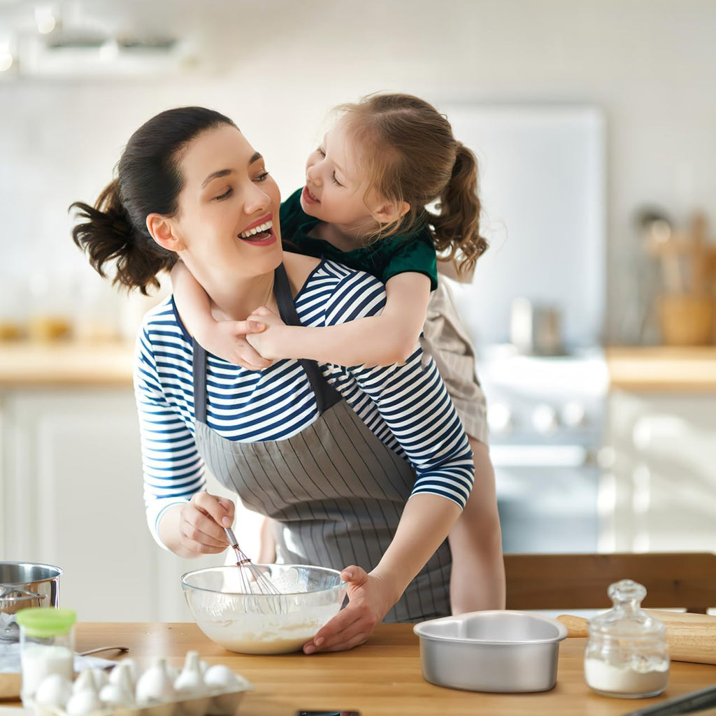 2Pcs 6 Inch Heart Shaped Cake Pan with Removable Bottom, Thicken Aluminum Alloy Baking Mold for Cheesecake, Mousse, Desserts, Home Diy Baking Pan for Anniversary Birthday Party